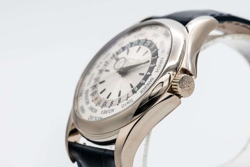Patek Philippe World Time 5130G-001 Image 2